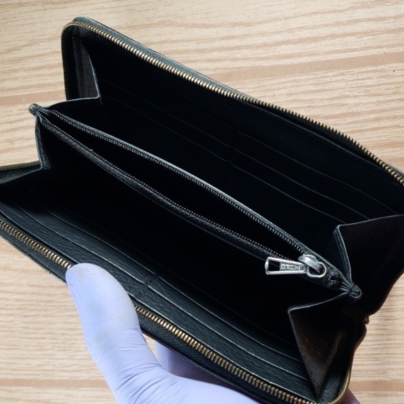 Céline Black Leather Zip Wallet – Vintage, Long Style, Authentic Designer Wallet - Picture 9 of 13
